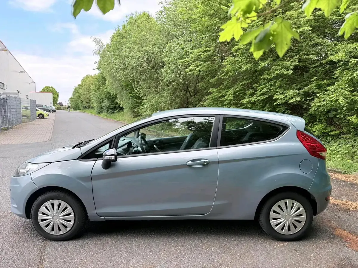 Second-hand Ford Fiesta 60 CP (44 kW) 2010 Verde Coupe