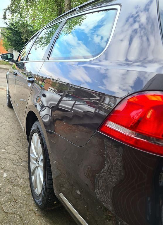 Gebraucht VW Passat Comfortline 140 PS (102 kW) 2011 Braun Kombi