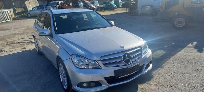 Silber Gebraucht 2014 Mercedes C220 Kombi | 11.900 € (Superpreis) - Bild 1/4