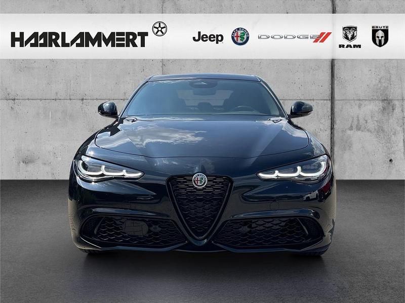 Neu Alfa Romeo Giulia Veloce 280 PS (205 kW) 2025 Schwarz Limousine