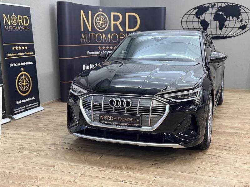 Gebraucht Audi e-tron S-Line 300 kW (408 PS) 2022 Brillantschwarz SUV