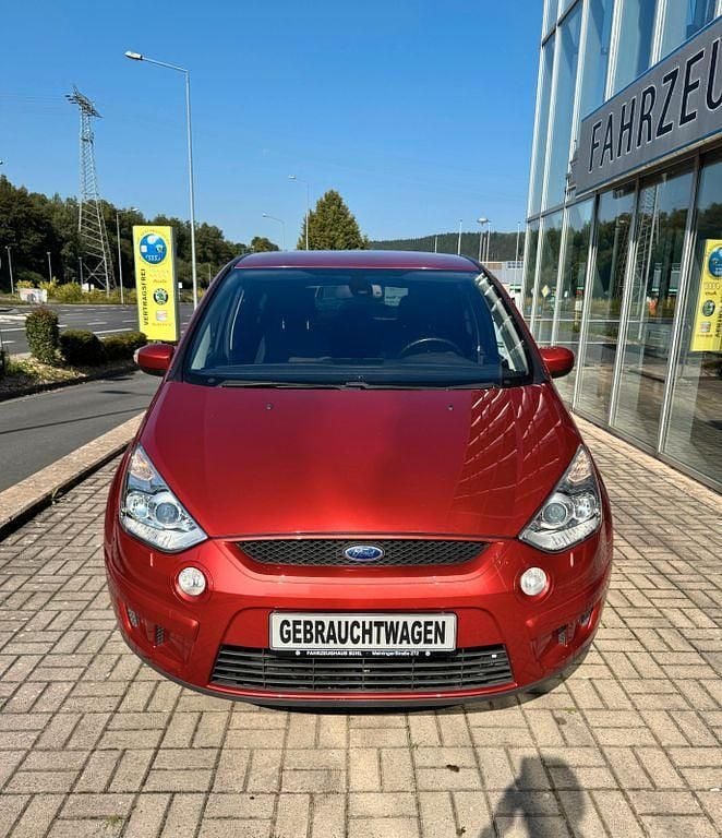 Gebraucht Ford S-MAX Titanium 160 PS (117 kW) 2008 Rot Van / Kleinbus
