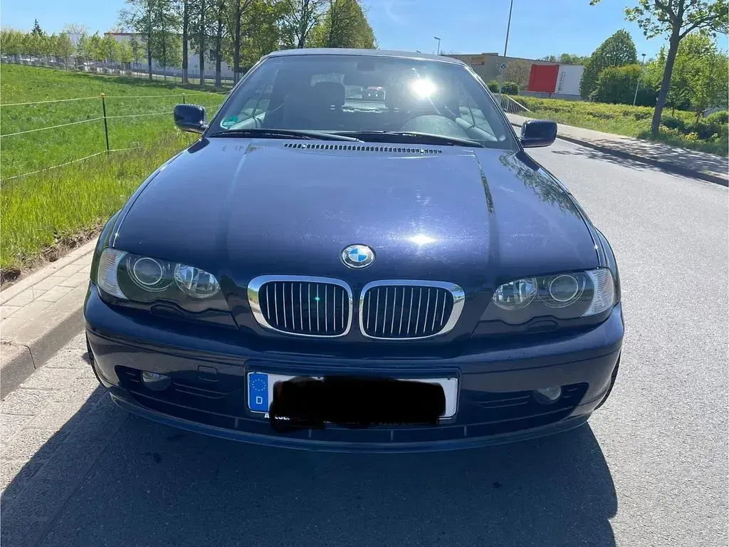 Gebraucht BMW 320 Cabriolet Basis 170 PS (125 kW) 2001 Blau Cabrio