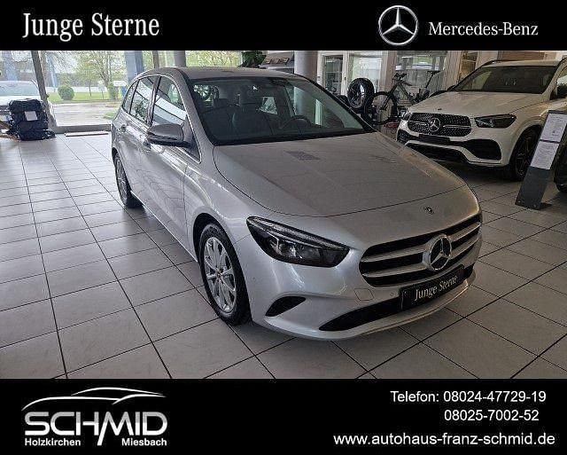 Iridiumsilber Gebraucht 2022 Mercedes B250 Progressive Van / Kleinbus | 28.750 € (Superpreis) - Bild 1/4