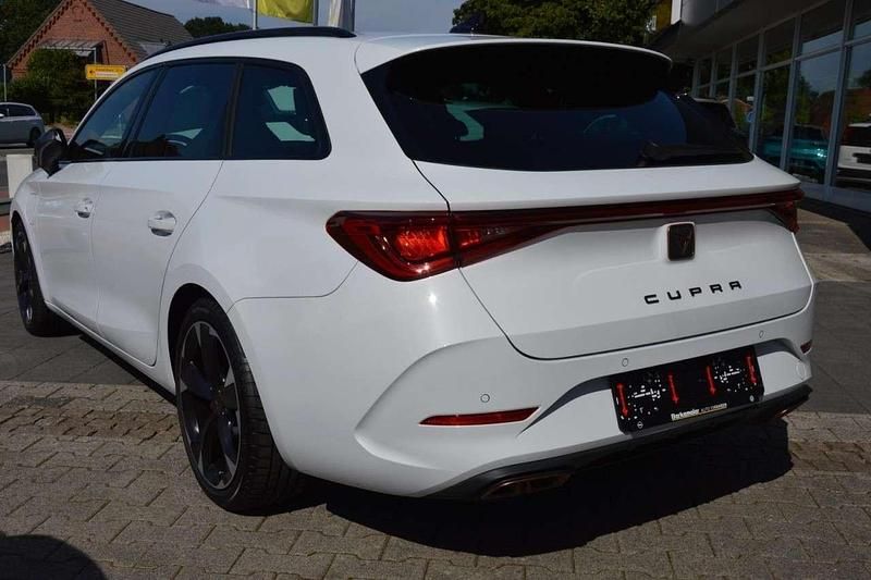 Gebraucht Cupra Leon 204 PS (150 kW) 2023 Nevada weiß (metallic) Kombi