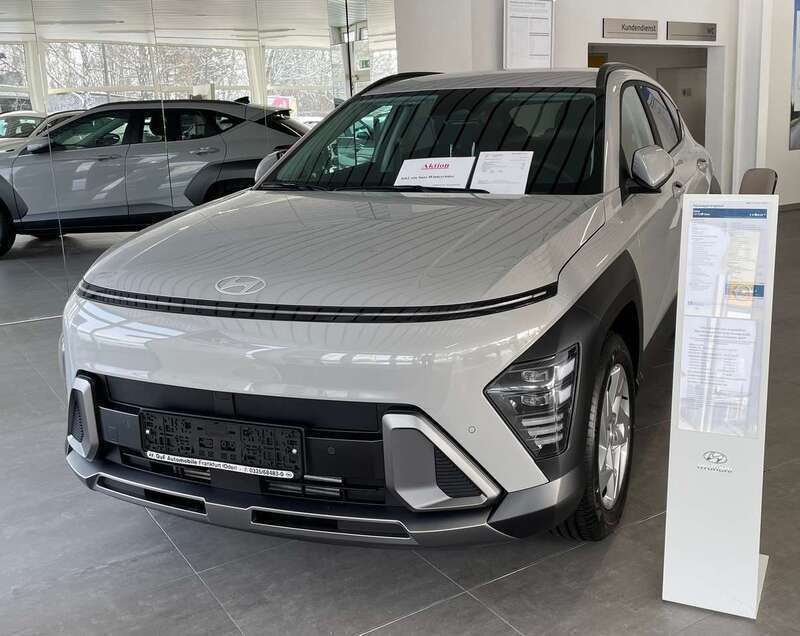Cyber grey / met Gebraucht 2023 Hyundai Kona Trend SUV | 26.950 € (Fairer Preis) - Bild 1/4