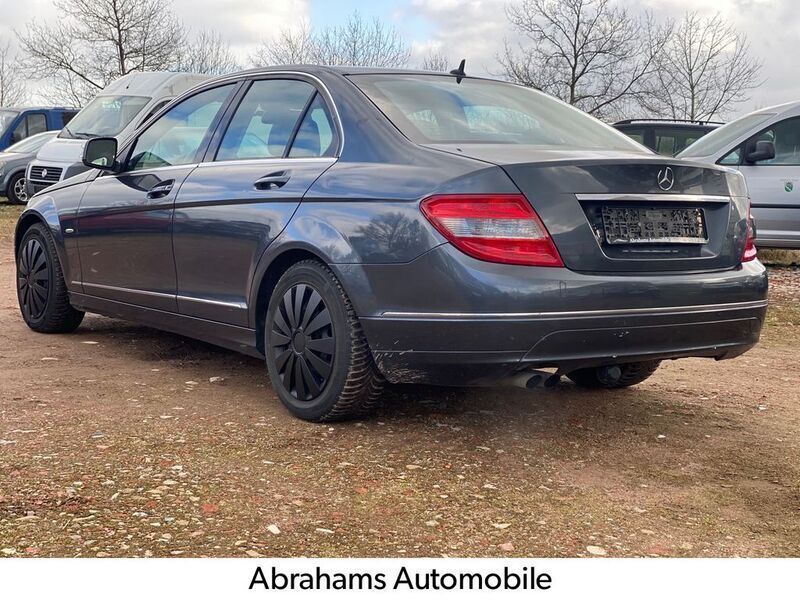 Gebraucht Mercedes C200 136 PS (100 kW) 2007 Grau Limousine
