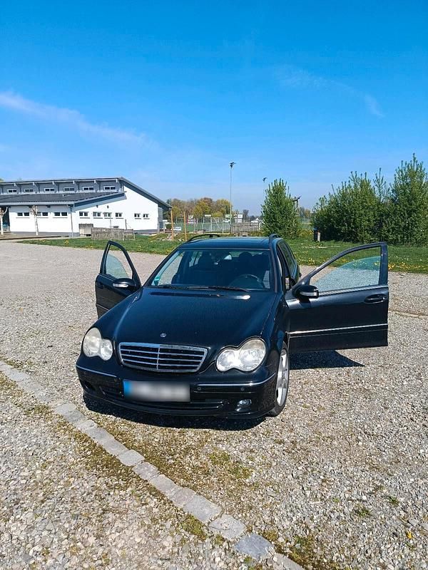 Gebraucht Mercedes C230 204 PS (150 kW) 2005 Schwarz Kombi