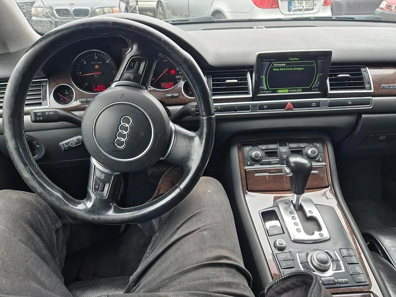 Gebraucht Audi A8 233 PS (171 kW) 2004 Blau Limousine