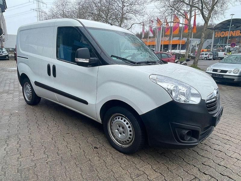 Second-hand Opel Combo 95 CP (69 kW) 2017 Alb Monovolum
