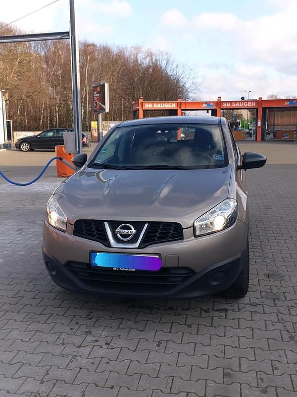 Braun Gebraucht 2010 Nissan Qashqai SUV | 6.800 € (Fairer Preis) - Bild 1/4