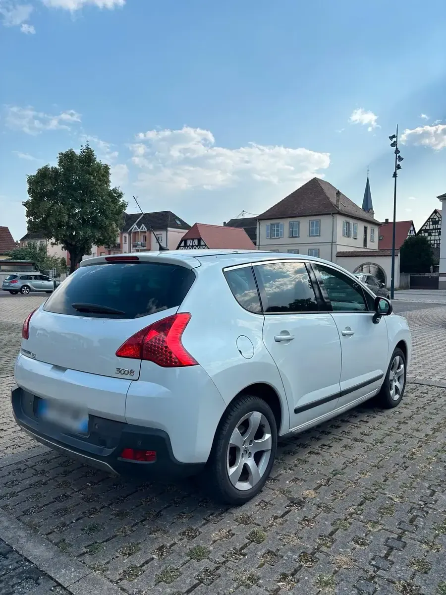Gebraucht Peugeot 3008 156 PS (114 kW) 2011 Kombi