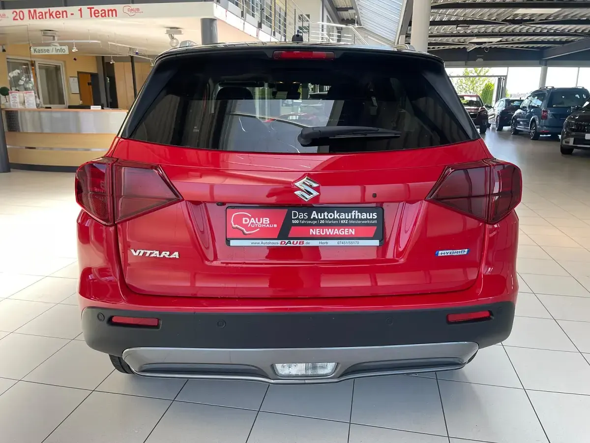 Neu Suzuki Vitara Comfort+ 110 PS (80 kW) 2026 Bright red SUV