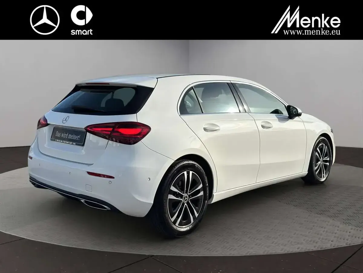 Gebraucht Mercedes A200 Progressive 150 PS (110 kW) 2024 Unilack polarweiß Limousine