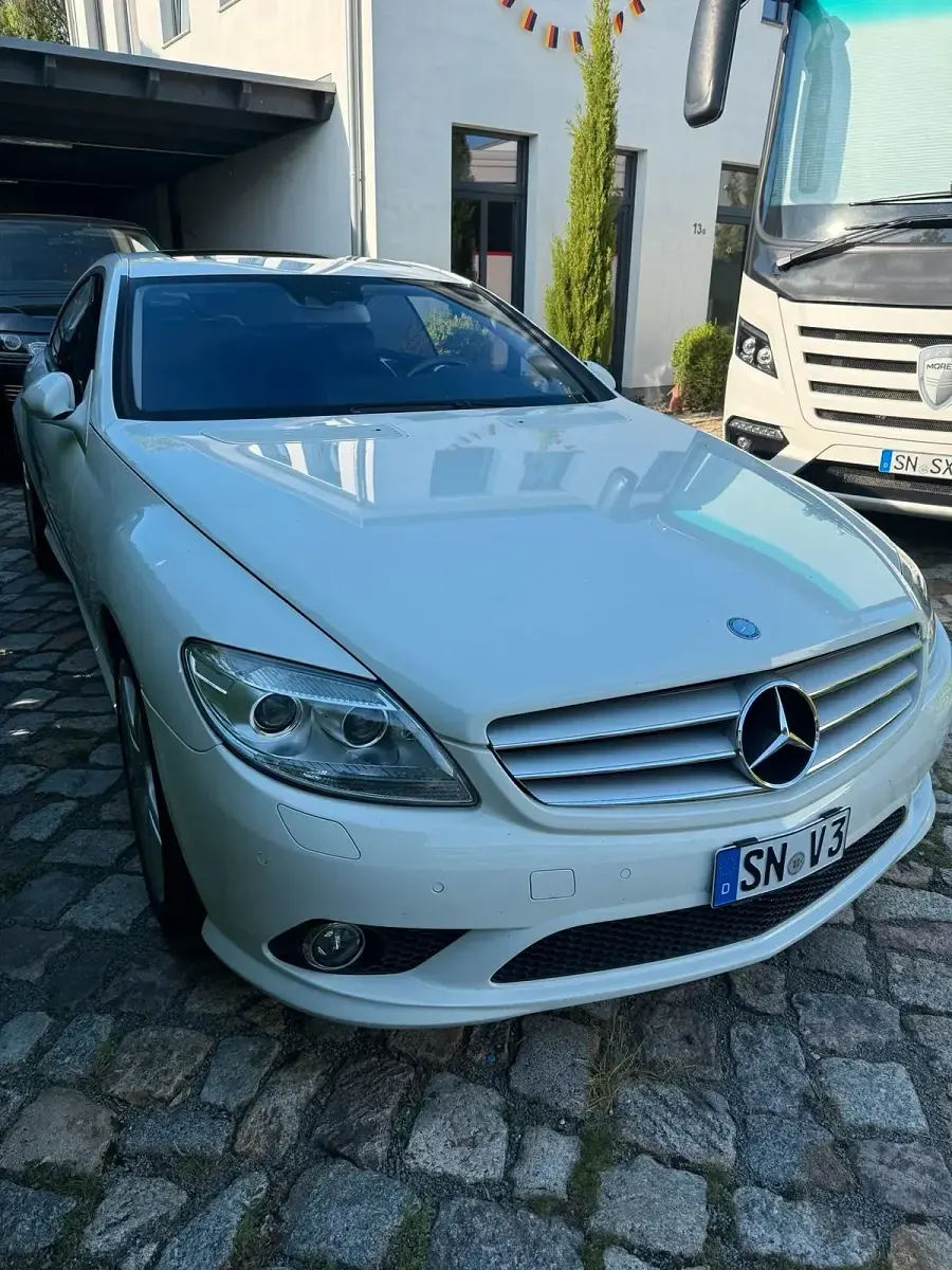 Gebraucht Mercedes CL500 387 PS (284 kW) 2010 Weiß Coupé