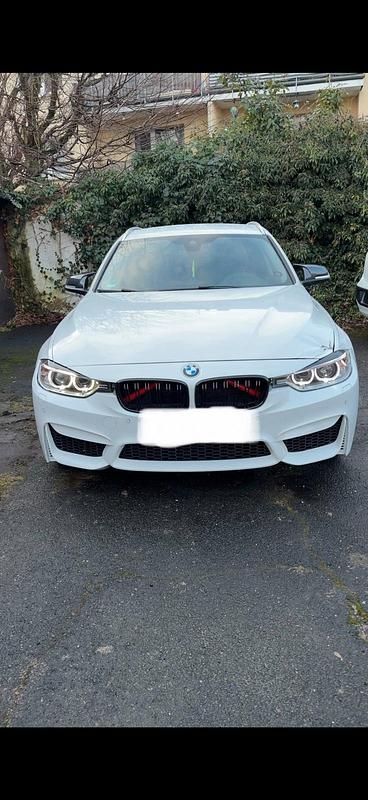 Gebraucht BMW 318 Sport Line 2016 Weiß Kombi