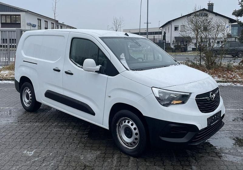Weiß Gebraucht 2022 Opel Combo Van / Kleinbus | 12.680 € (Superpreis) - Bild 1/4