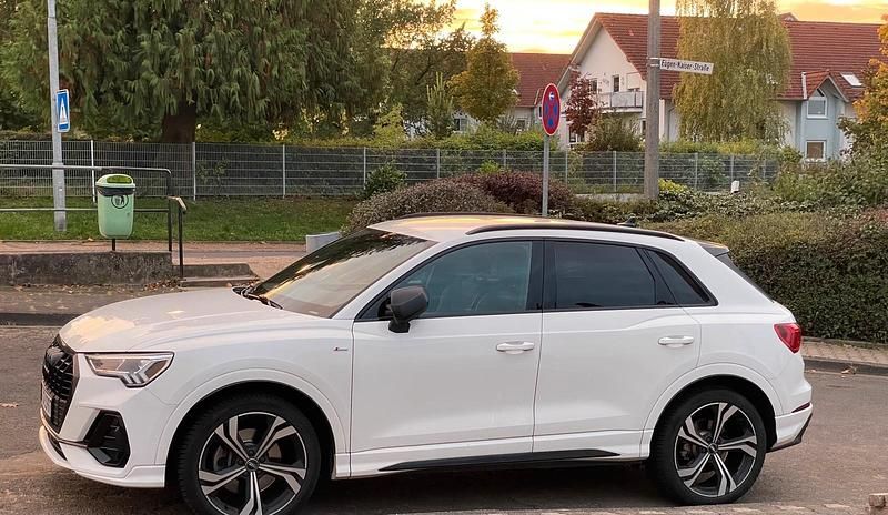 Weiß Gebraucht 2020 Audi Q3 S-Line SUV | 29.999 € (Guter Preis) - Bild 1/4