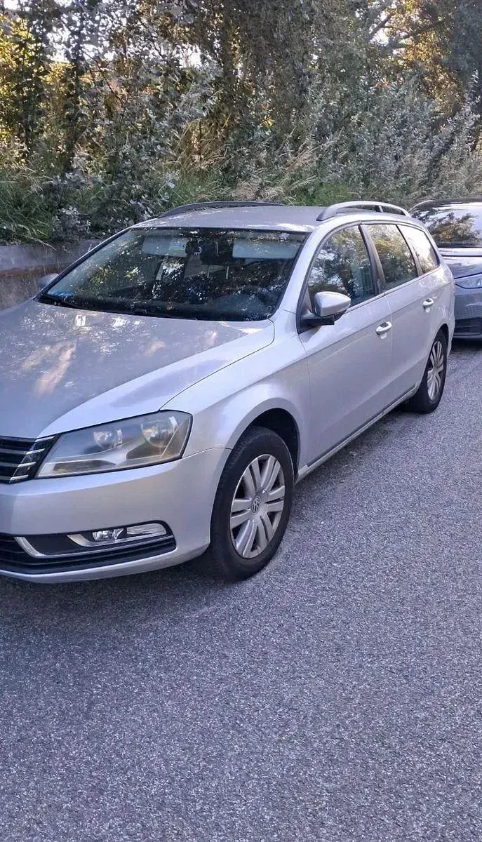 Gebraucht VW Passat 122 PS (89 kW) 2011 Silber Kombi