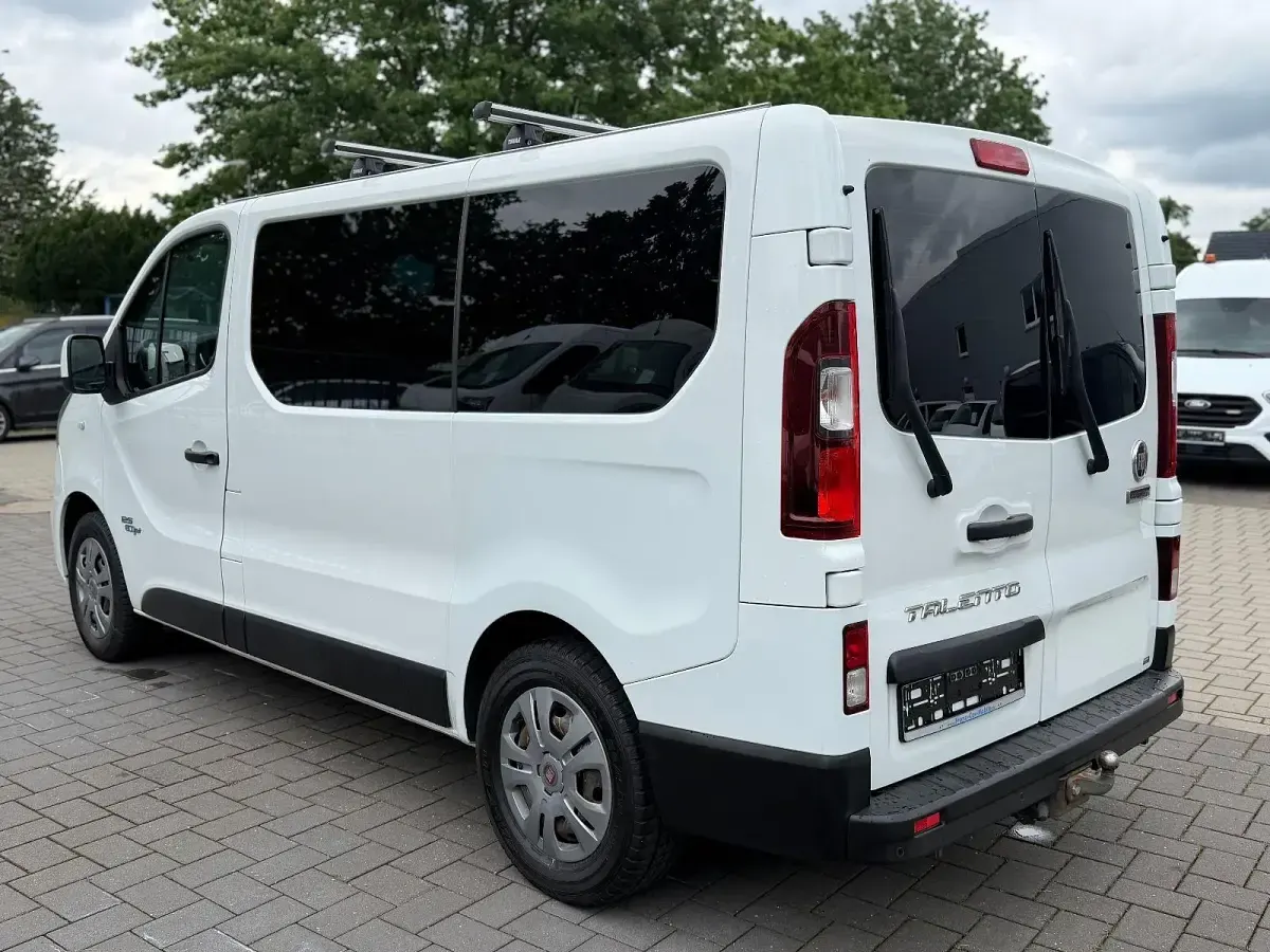 Gebraucht Fiat Talento Family 125 PS (91 kW) 2018 Weiß Van / Kleinbus