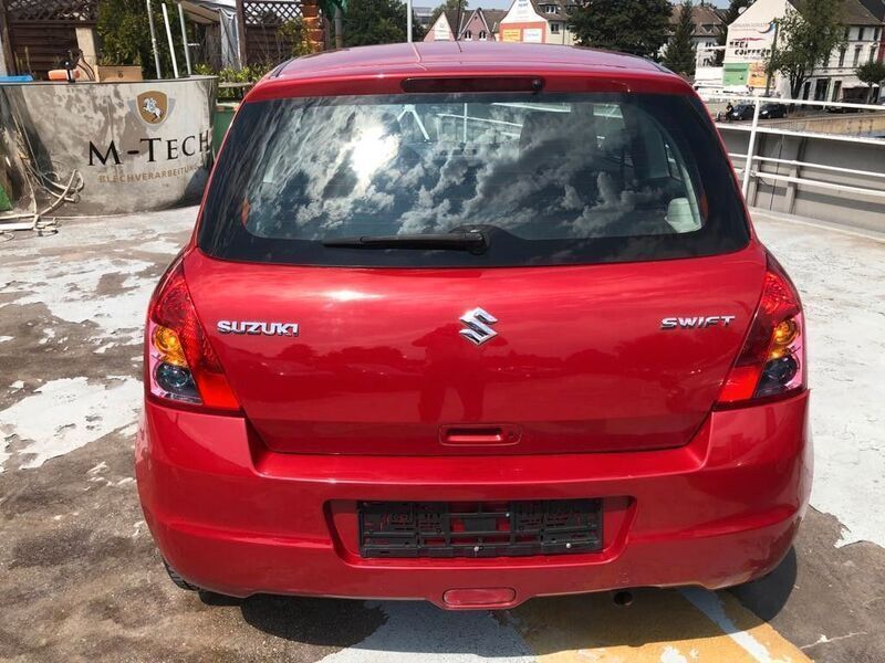 Gebraucht Suzuki Swift GLX 92 PS (67 kW) 2008 Rot Kleinwagen