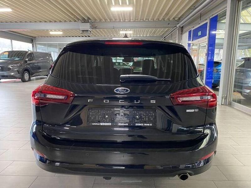 Gebraucht Ford Focus Style 125 PS (91 kW) 2022 Schwarz Kombi