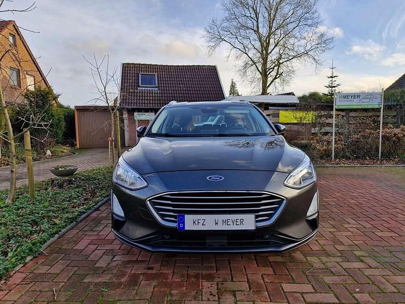 Gebraucht Ford Focus 120 PS (88 kW) 2019 Grau Kombi