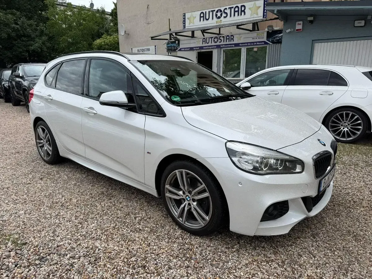 Gebraucht BMW 220 Active Tourer Sport Line 190 PS (139 kW) 2018 Weiß Van / Kleinbus