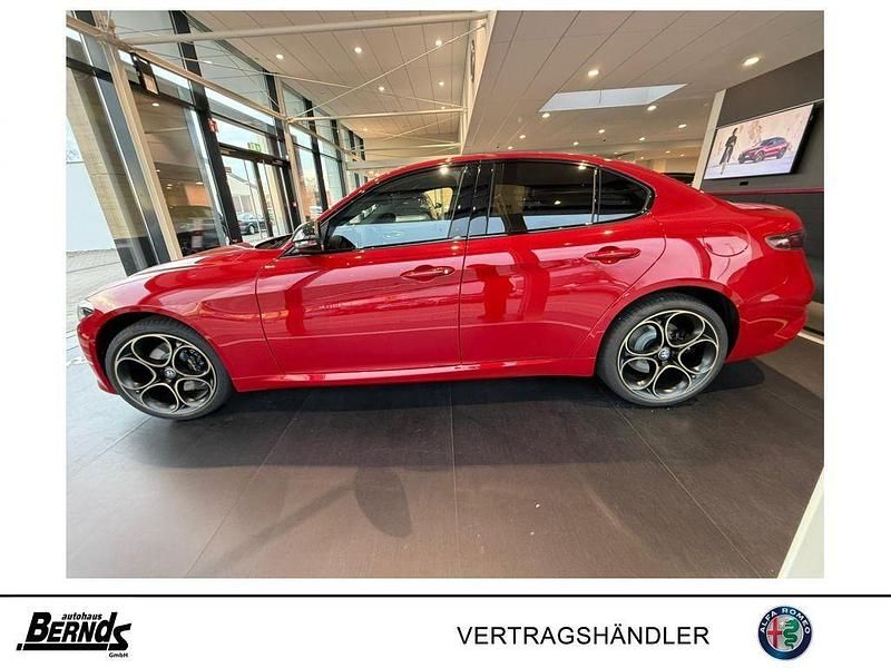Neu Alfa Romeo Giulia 280 PS (205 kW) 2026 Rosso alfa Limousine