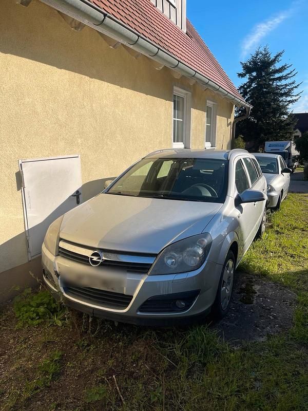 Silber Gebraucht 2006 Opel Astra Kombi | 385 € (Guter Preis) - Bild 1/4