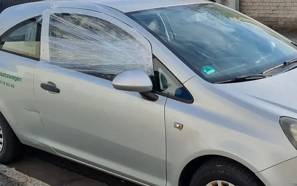 Usata Opel Corsa Selection 75 CV (55 kW) 2014 Argento Utilitaria