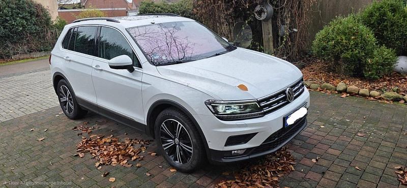 Weiß Gebraucht 2019 VW Tiguan SUV | 22.500 € (Fairer Preis) - Bild 1/4