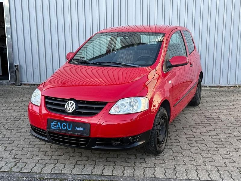 Rot Gebraucht 2005 VW Fox Basis Kleinwagen | 1.290 € (Guter Preis) - Bild 1/4