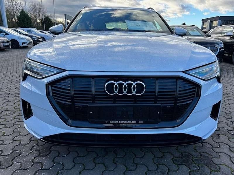 Gebraucht Audi e-tron Advanced 300 kW (408 PS) 2019 Weiß SUV