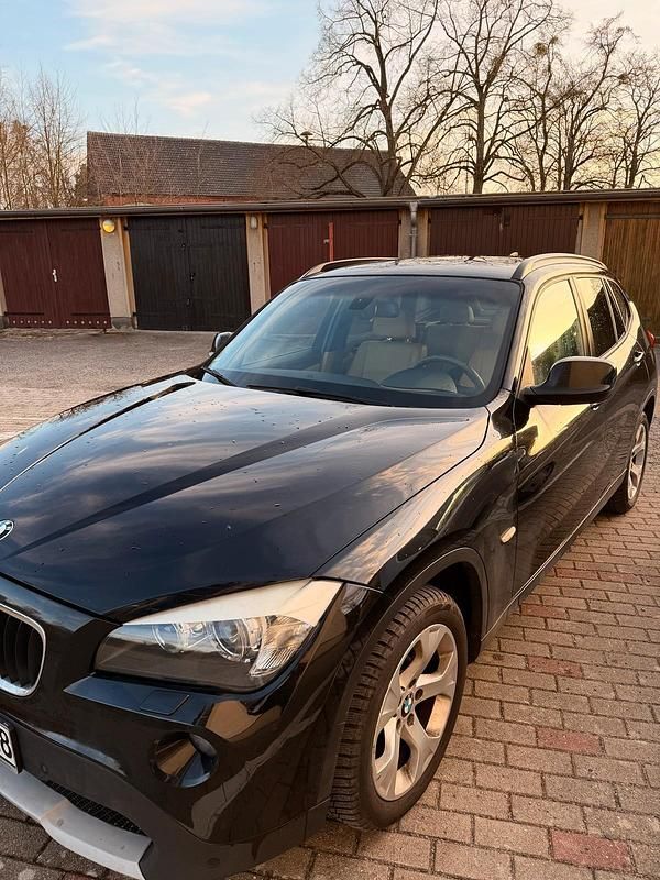 Gebraucht BMW X1 176 PS (129 kW) 2009 Schwarz SUV