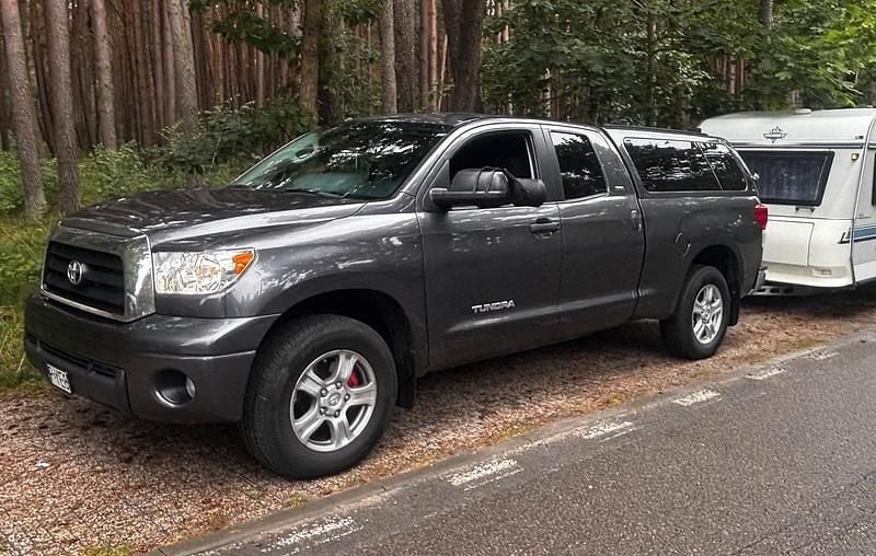 Grau Gebraucht 2013 Toyota Tundra Abholung | 24.500 € - Bild 1/4