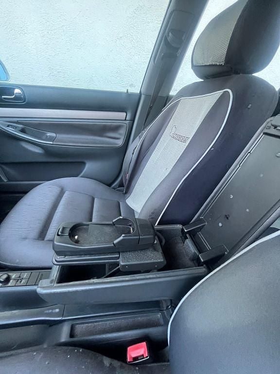 Gebraucht Audi A4 90 PS (66 kW) 2000 Silber Kombi