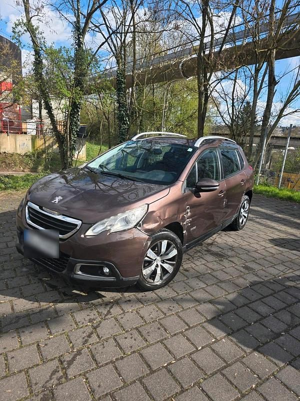 Gebraucht Peugeot 2008 120 PS (88 kW) 2014 Braun SUV