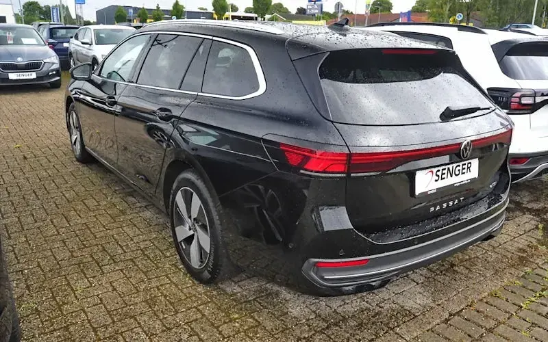 Gebraucht VW Passat Business 360 PS (264 kW) 2025 Schwarz Kombi