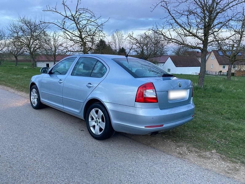 Gebraucht Skoda Octavia Elegance 160 PS (117 kW) 2009 Grau Limousine
