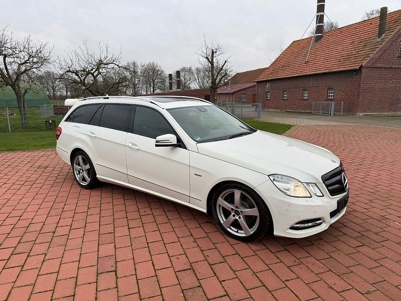 Gebraucht Mercedes E350 265 PS (194 kW) 2011 Weiß Kombi