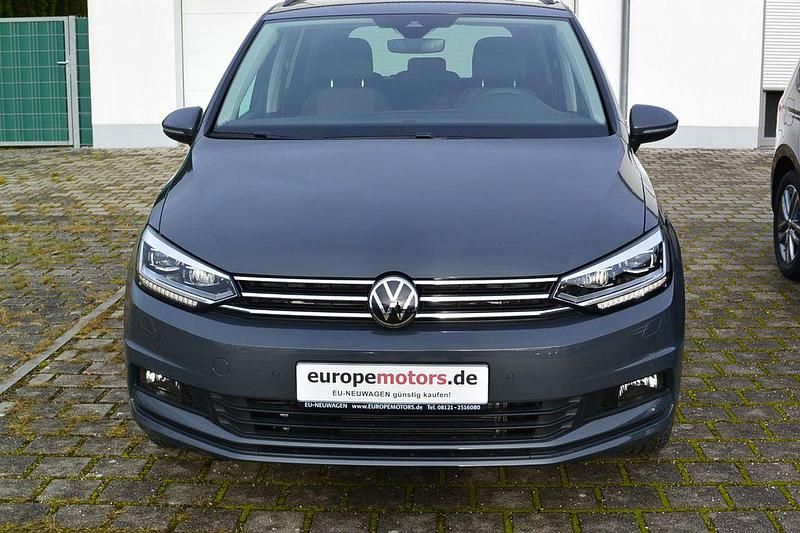 Neu VW Touran Edition 150 PS (110 kW) 2025 Grau Van / Kleinbus