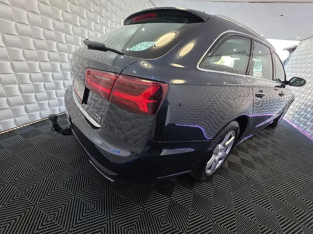 Gebraucht Audi A6 Sport 218 PS (160 kW) 2015 Blau Kombi