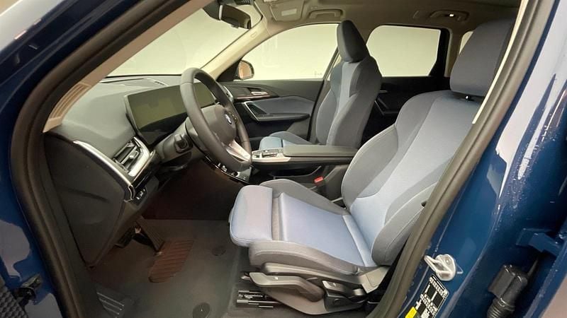 Neu BMW iX1 Shadowline 230 kW (313 PS) 2026 SUV