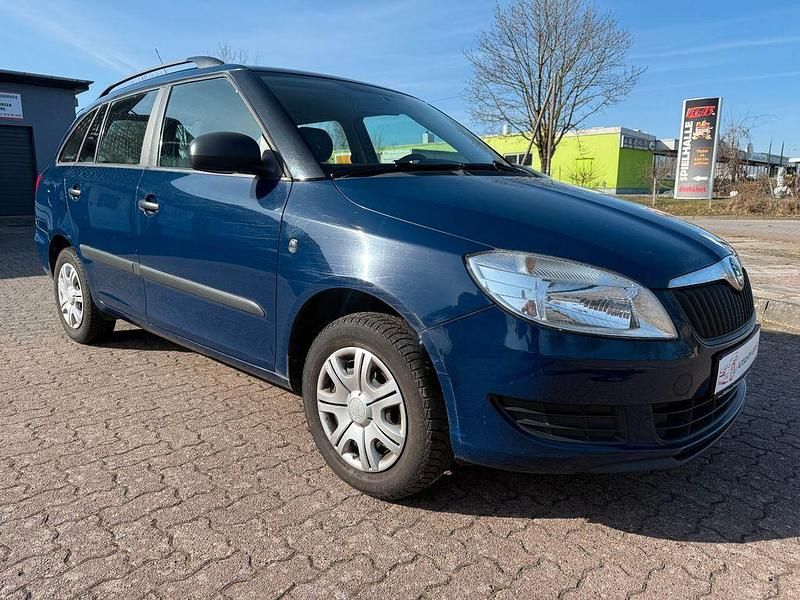 Gebraucht Skoda Fabia Special 69 PS (50 kW) 2011 Blau Kombi