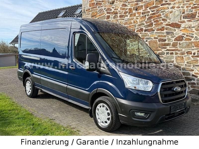 Gebraucht Ford Transit Trend 131 PS (96 kW) 2020 Blau Van / Kleinbus