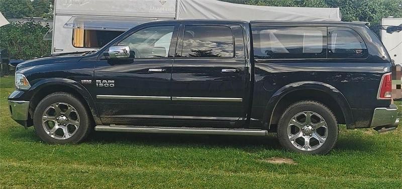 Second-hand Dodge Ram 401 CP (294 kW) 2015 Negru Pickup