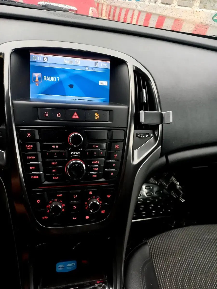 Gebraucht Opel Astra 2011 Grau Kombi