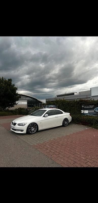 Weiß Gebraucht 2013 BMW 325 Cabriolet Cabrio | 10.900 € (Fairer Preis) - Bild 1/4