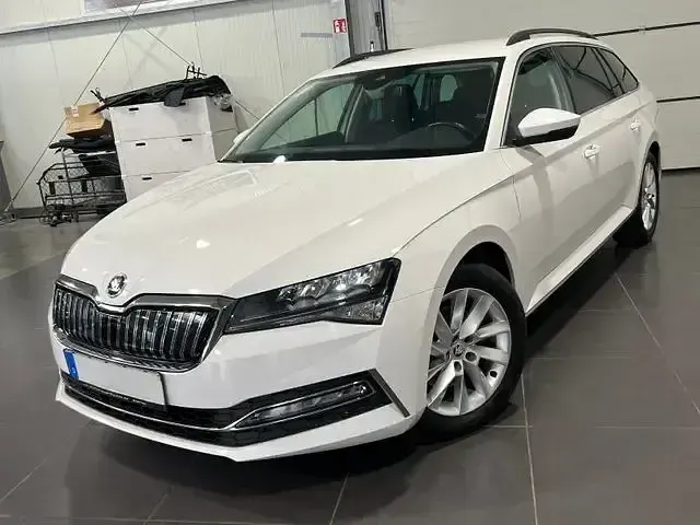 Gebraucht Skoda Superb 218 PS (160 kW) 2020 Kombi